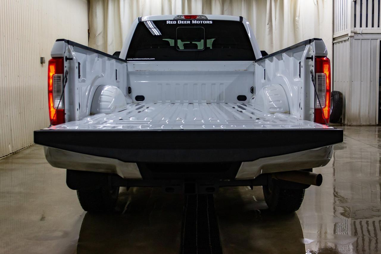 2017 Ford F-350 4x4 Crew Cab XLT FX4 LWB Bcam Red Deer AB