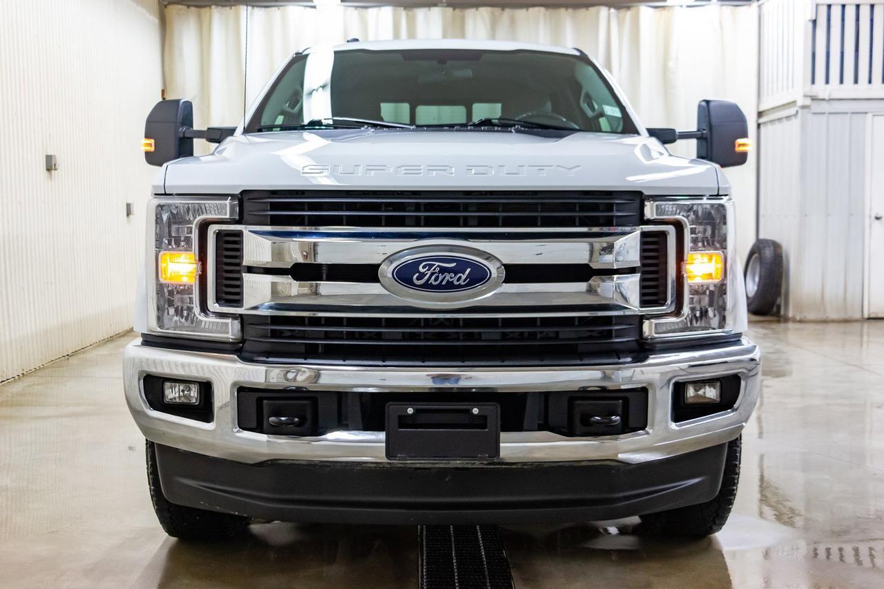 2017 Ford F-350 4x4 Crew Cab XLT FX4 LWB Bcam Red Deer AB