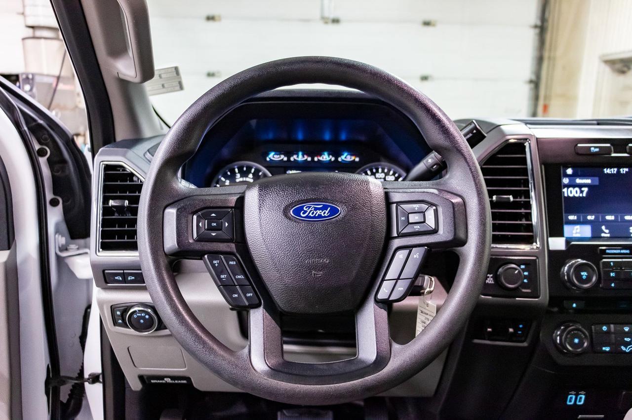 2017 Ford F-350 4x4 Crew Cab XLT FX4 LWB Bcam Red Deer AB