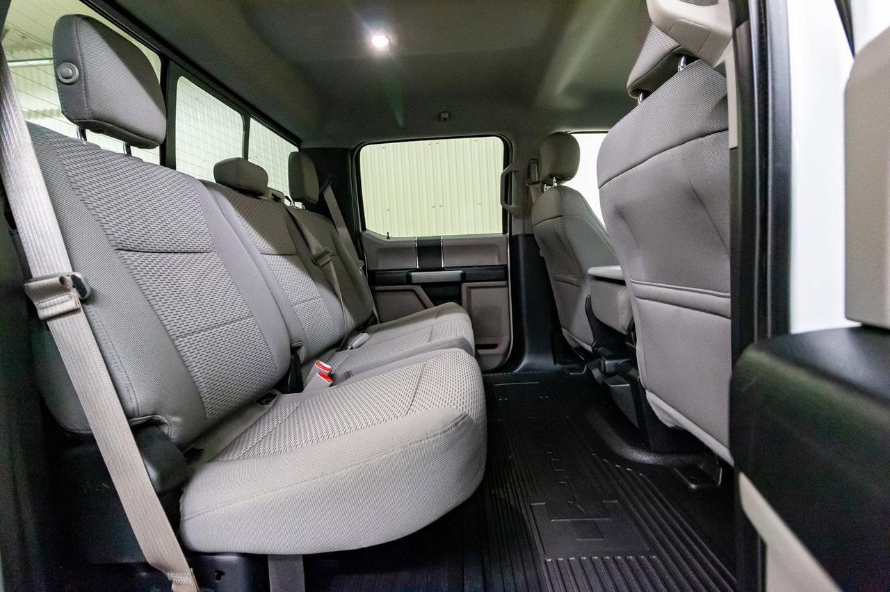 2017 Ford F-350 4x4 Crew Cab XLT FX4 LWB Bcam Red Deer AB