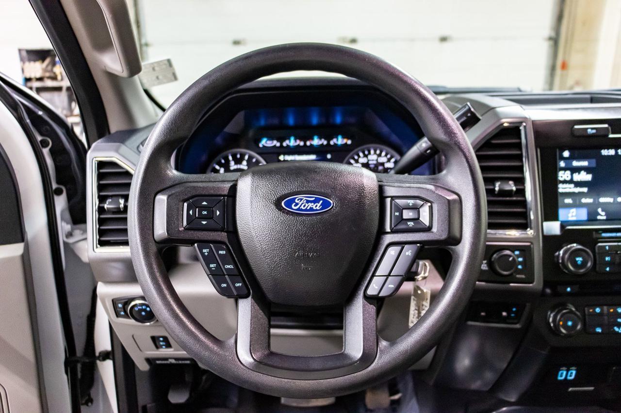 2017 Ford F-350 4x4 Crew Cab XLT FX4 LWB Red Deer AB