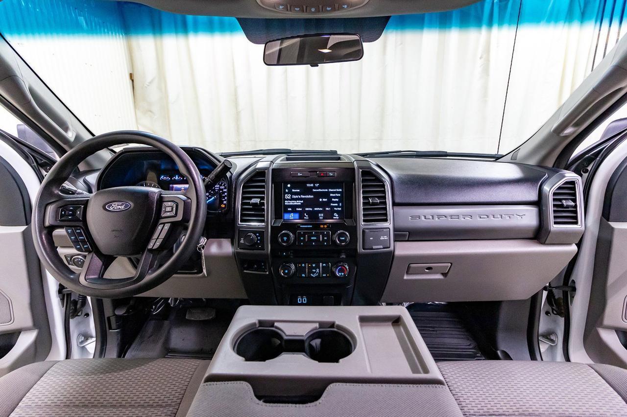 2017 Ford F-350 4x4 Crew Cab XLT FX4 LWB Red Deer AB