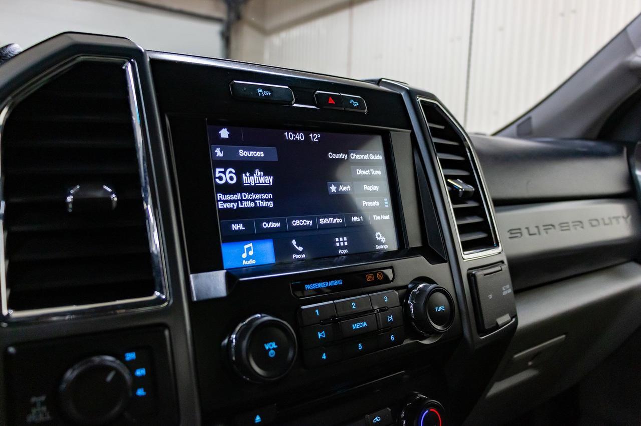 2017 Ford F-350 4x4 Crew Cab XLT FX4 LWB Red Deer AB