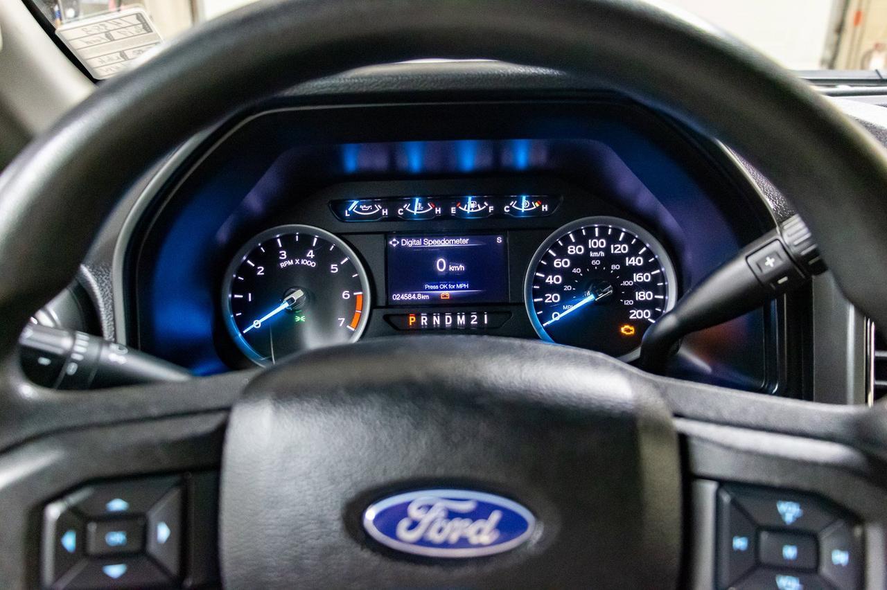 2017 Ford F-350 4x4 Crew Cab XLT FX4 LWB Red Deer AB