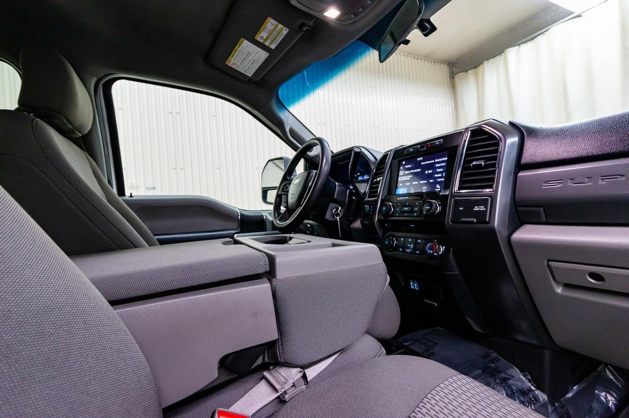 2017 Ford F-350 4x4 Crew Cab XLT FX4 LWB Red Deer AB