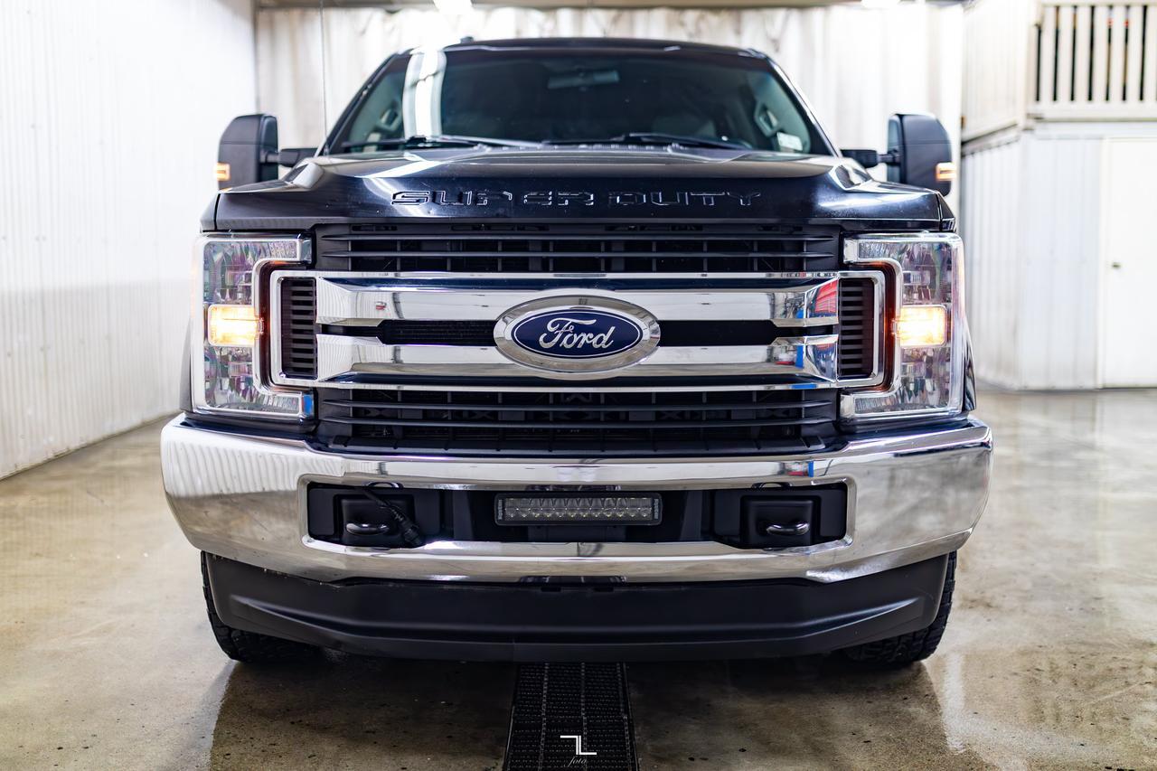 2017 Ford F-350 4x4 Crew Cab XLT Longbox Diesel PSeat BCam Red Deer AB