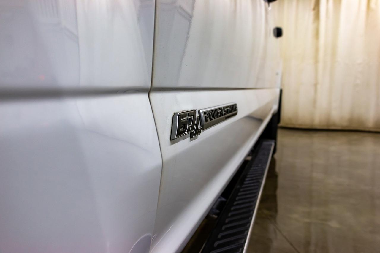 2017 Ford F-350 4x4 Crew Cab XLT Longbox Diesel Red Deer AB