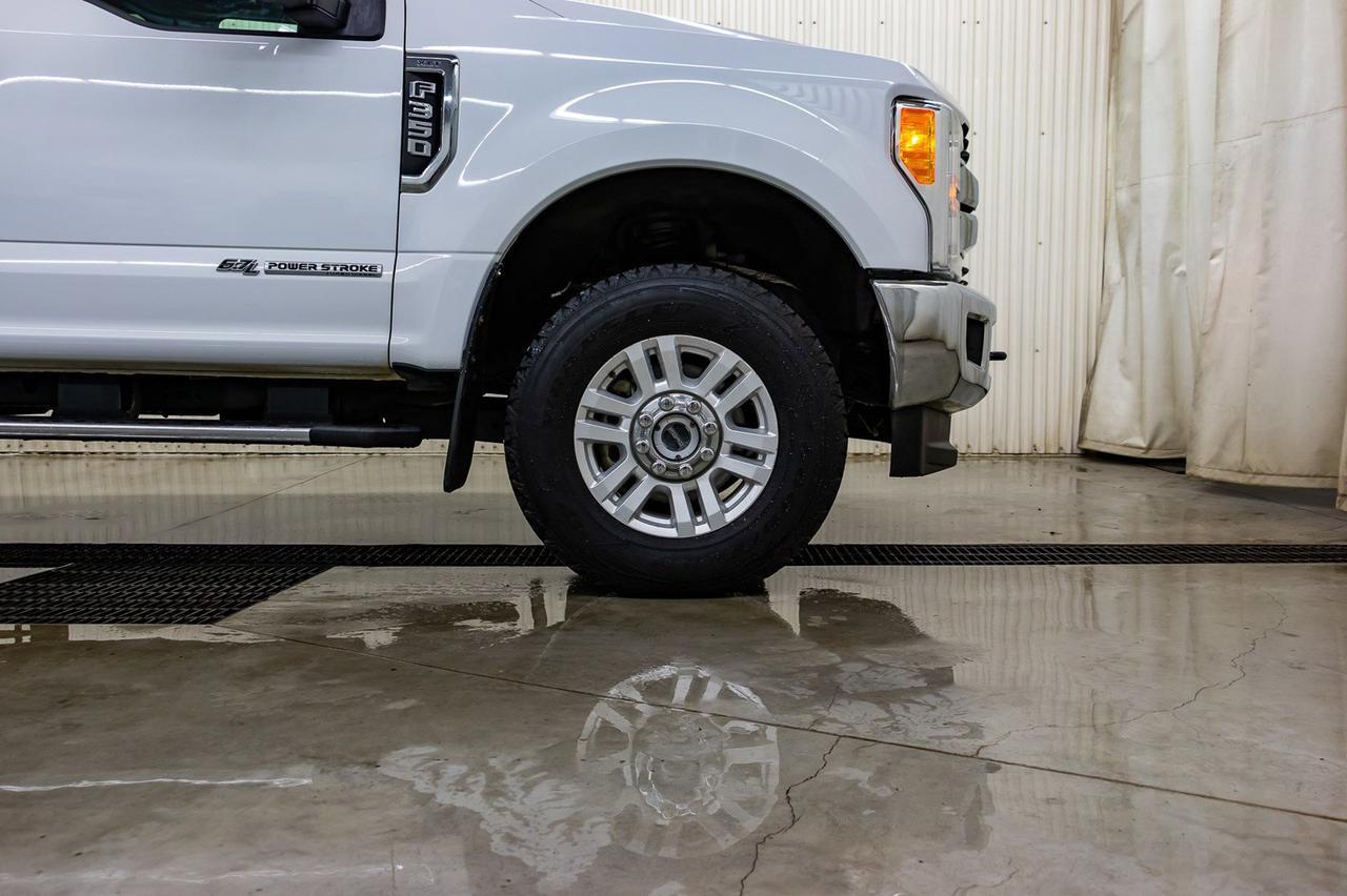 2017 Ford F-350 4x4 Crew Cab XLT Longbox Diesel Red Deer AB