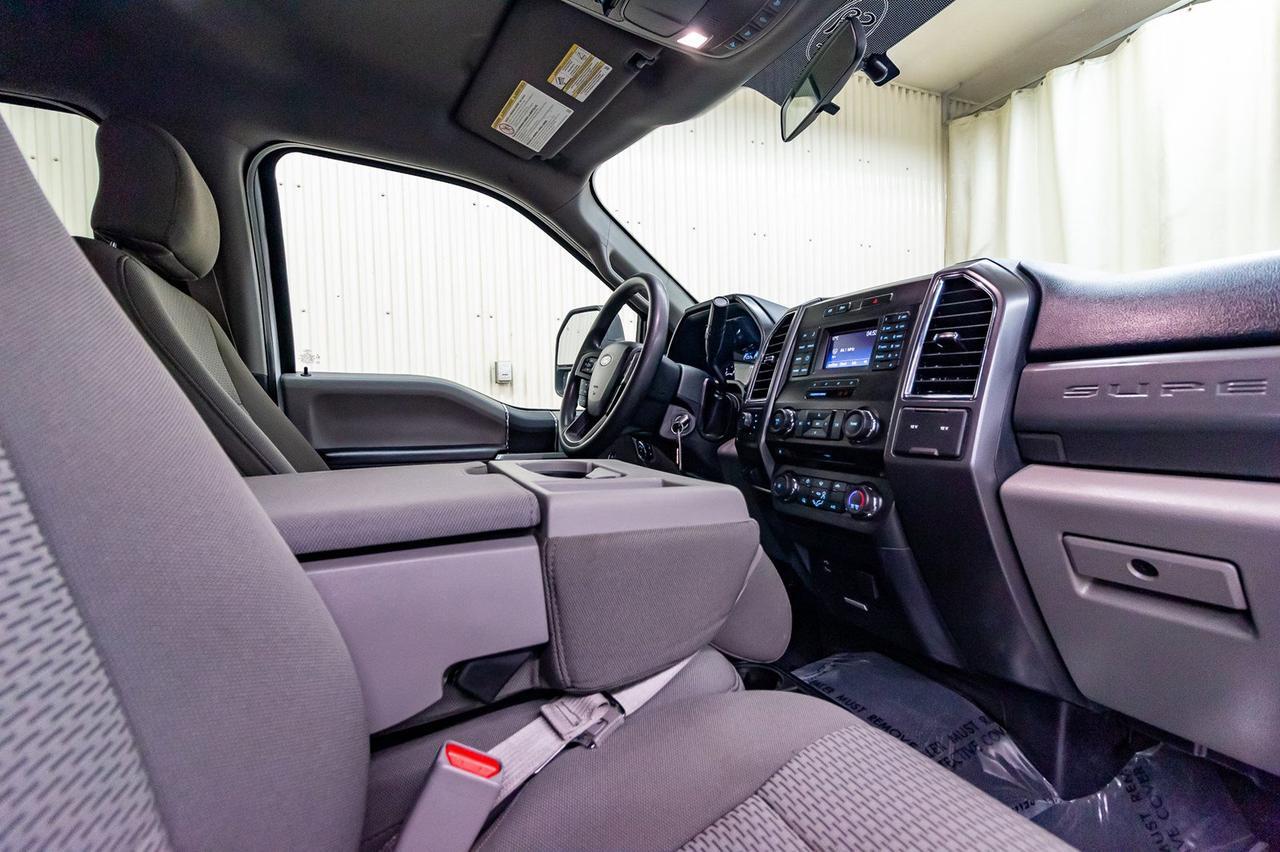 2017 Ford F-350 4x4 Crew Cab XLT Longbox Diesel Red Deer AB