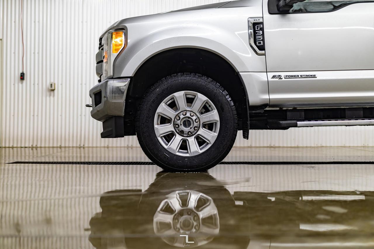 2017 Ford F-350 4x4 Crew Cab XLT Sport Diesel Leather Nav BCam Red Deer AB