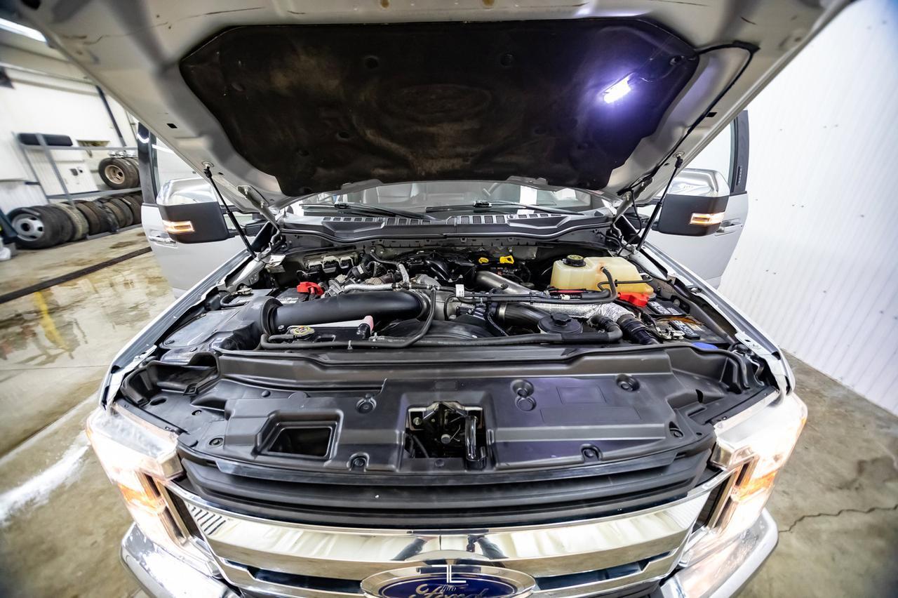 2017 Ford F-350 4x4 Crew Cab XLT Sport Diesel Leather Nav BCam Red Deer AB