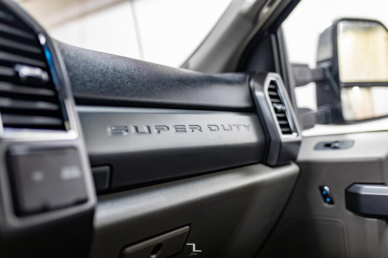 2017 Ford F-350 4x4 Crew Cab XLT Sport Diesel Leather Nav BCam Red Deer AB