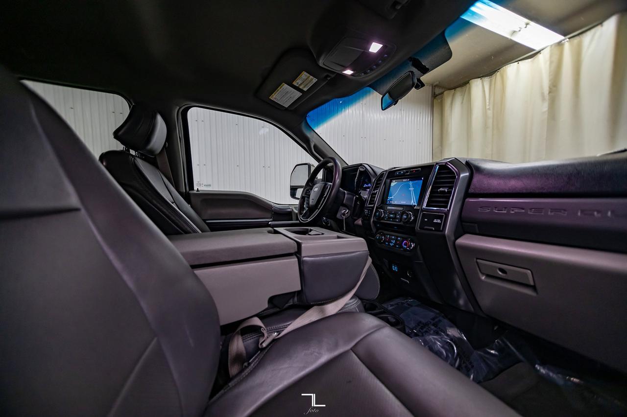 2017 Ford F-350 4x4 Crew Cab XLT Sport Diesel Leather Nav BCam Red Deer AB