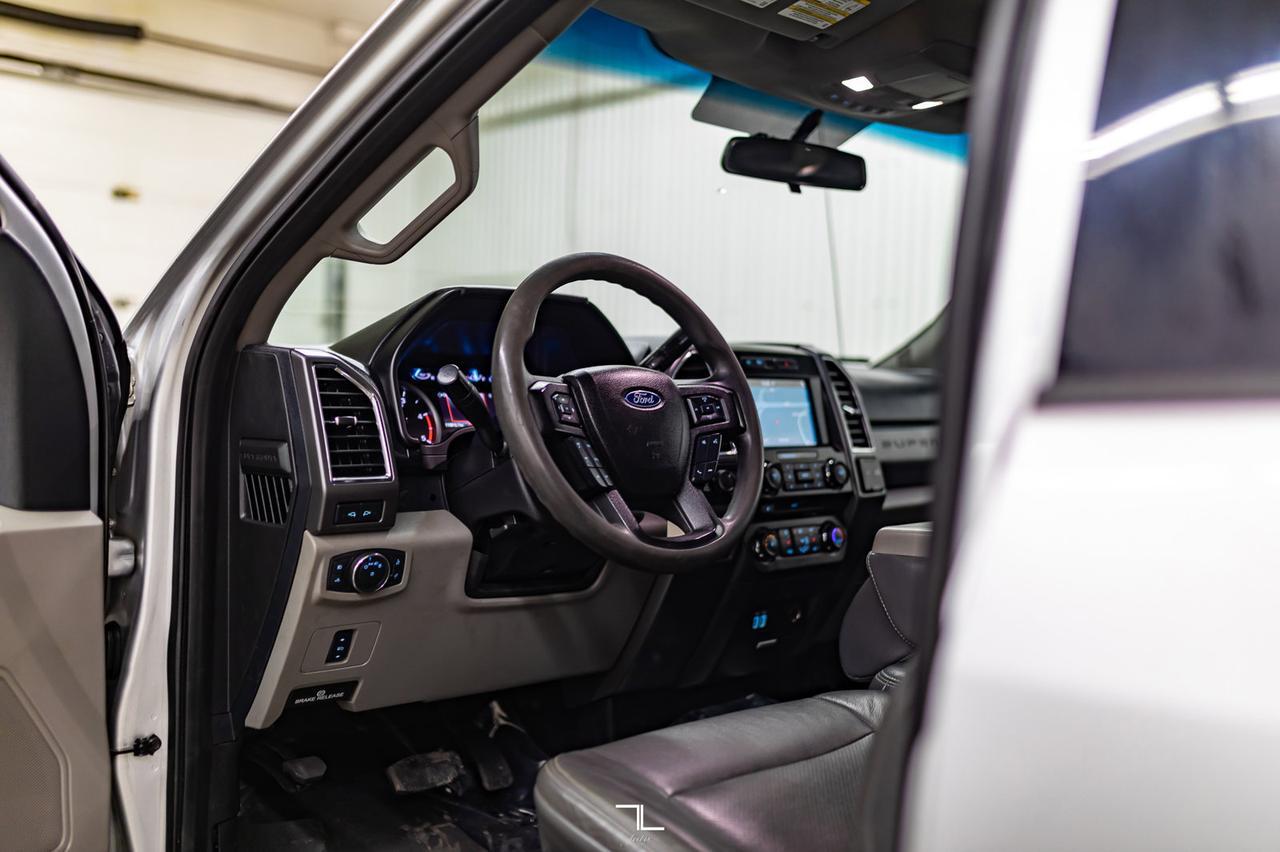 2017 Ford F-350 4x4 Crew Cab XLT Sport Diesel Leather Nav BCam Red Deer AB