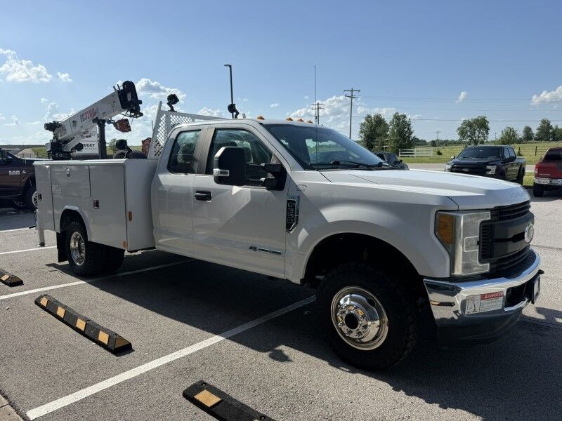 2017 Ford F-350 4x4 Diesel Utility w/ Stellar EC3200 Crane XL Collinsville OK