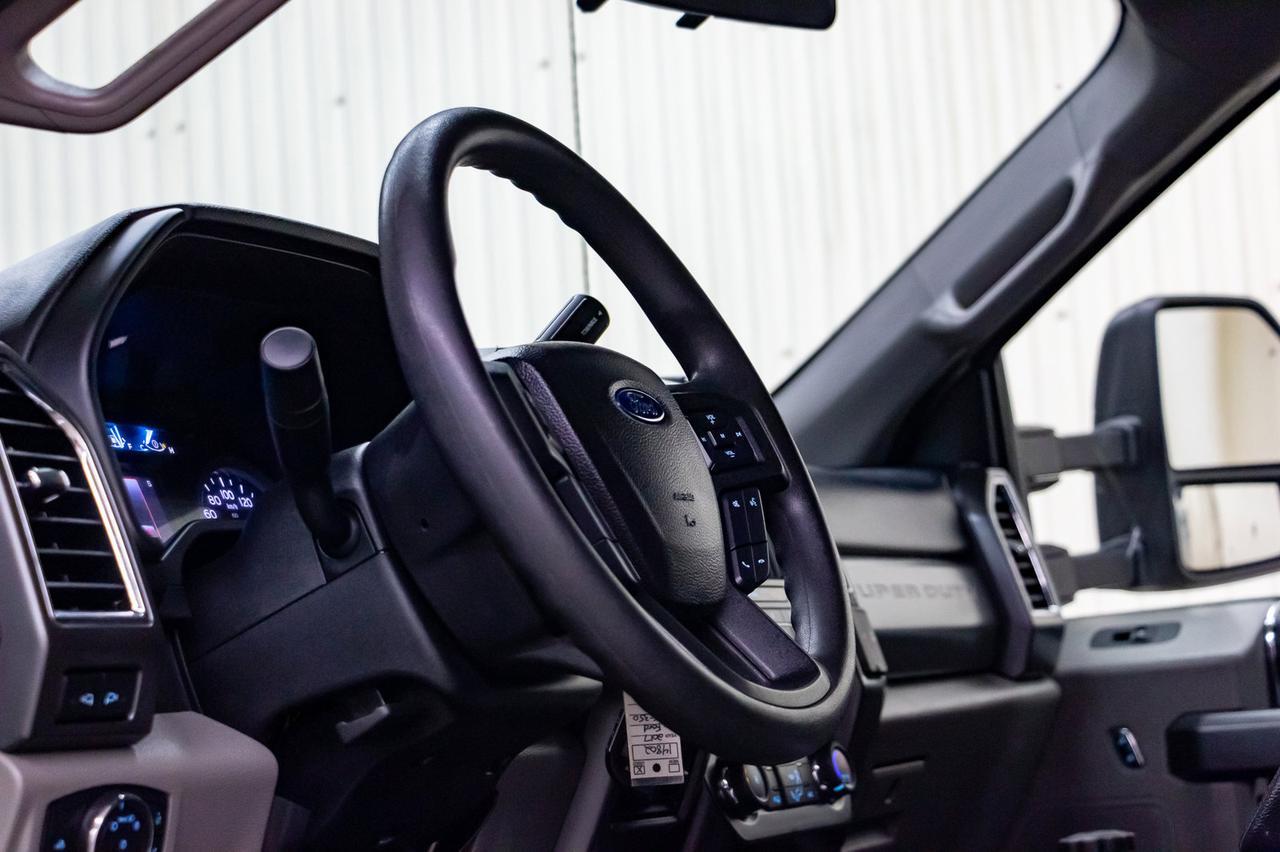 2017 Ford F-350 4x4 Super Cab XLT Service Box Red Deer AB