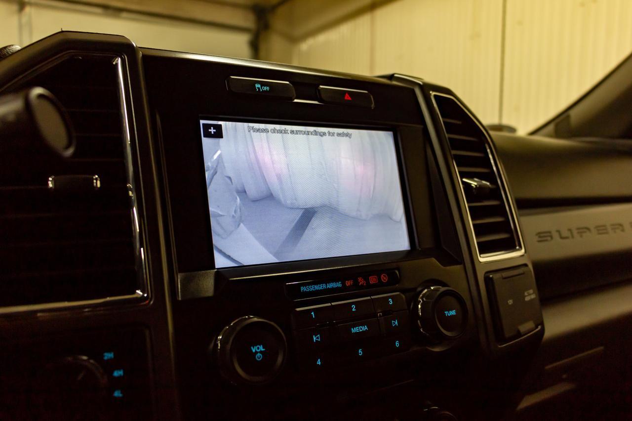 2017 Ford F-350 4x4 Super Cab XLT Service Box Red Deer AB