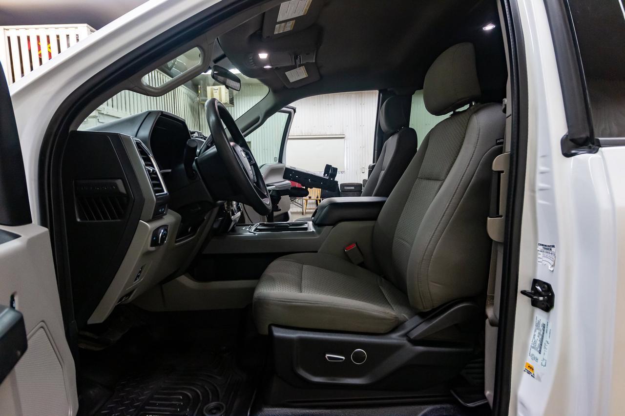 2017 Ford F-350 4x4 Super Cab XLT Service Box Red Deer AB