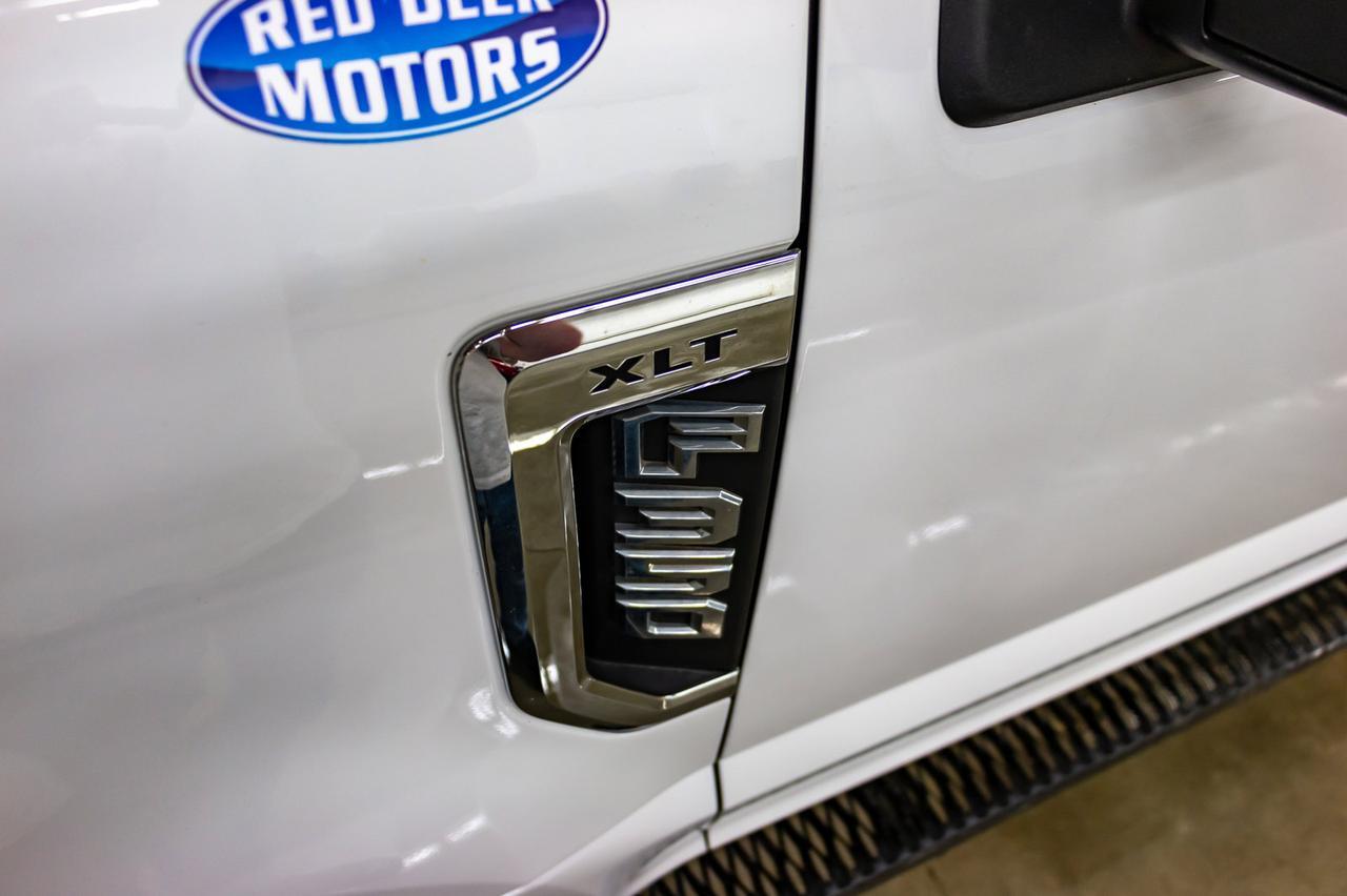 2017 Ford F-350 4x4 Super Cab XLT Service Box Red Deer AB