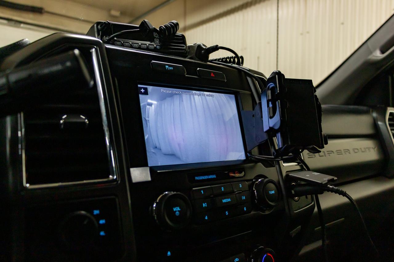 2017 Ford F-350 4x4 Super Cab XLT Service Box Red Deer AB