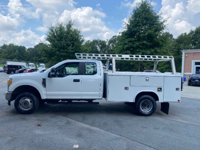 2017 Ford F-350 Chassis XL w/Rear Doors DRW Charlotte NC