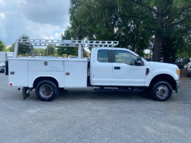 2017 Ford F-350 Chassis XL w/Rear Doors DRW Charlotte NC