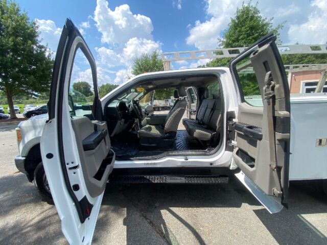 2017 Ford F-350 Chassis XL w/Rear Doors DRW Charlotte NC