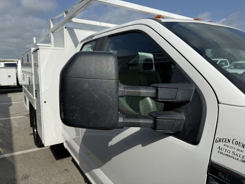 2017 Ford F-350 DRW 4x4 Utility Flatbed XL Collinsville OK