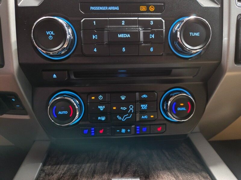 2017 Ford F-350 Lariat Dually 6.7L Diesel GPS Camera Gooseneck FREE WARRANTY Arlington TX