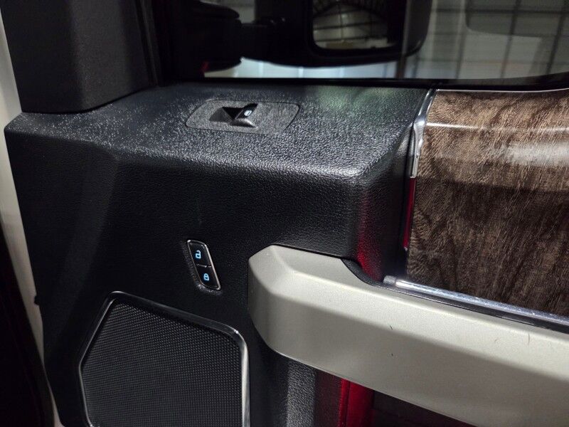 2017 Ford F-350 Lariat Short Bed Lifted 6.7L Diesel GPS Camera 22in Wheels FREE WARRANT Arlington TX