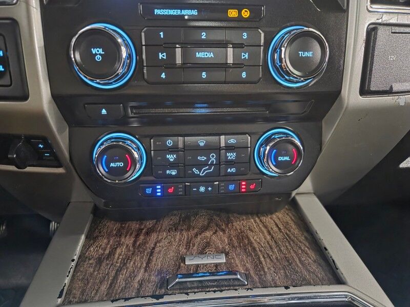 2017 Ford F-350 Lariat Short Bed Lifted 6.7L Diesel GPS Camera 22in Wheels FREE WARRANT Arlington TX