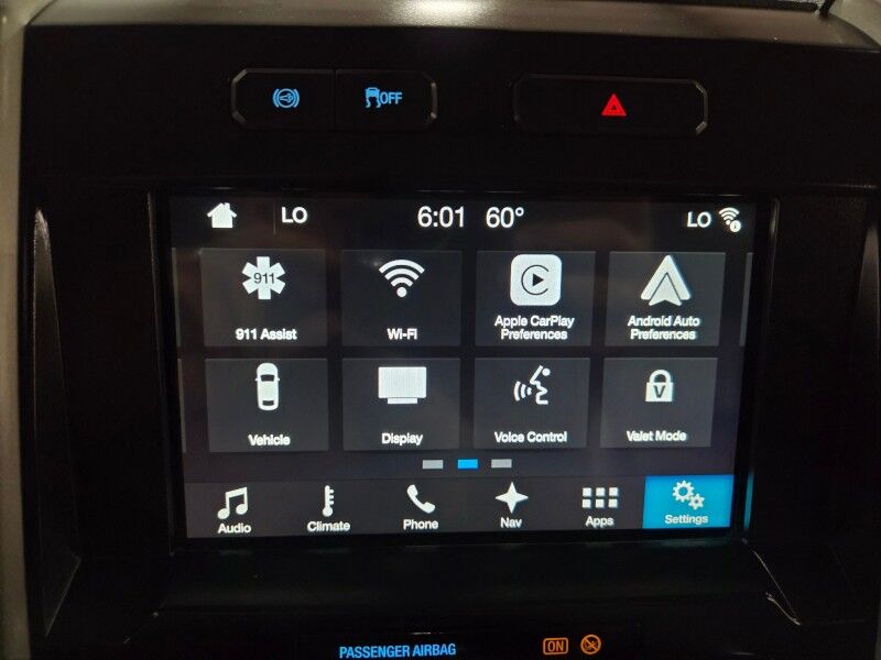 2017 Ford F-350 Lariat Short Bed Lifted 6.7L Diesel GPS Camera 22in Wheels FREE WARRANT Arlington TX