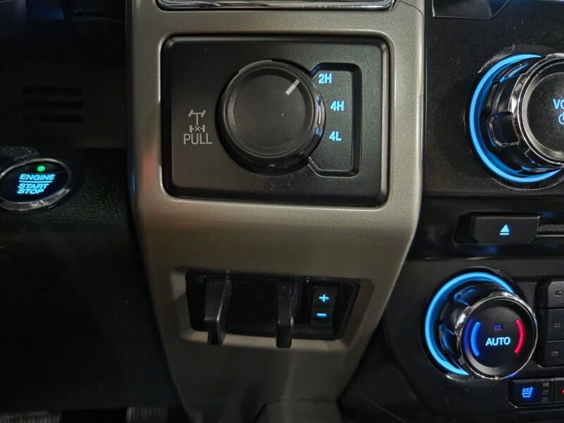 2017 Ford F-350 Lariat Short Bed Lifted 6.7L Diesel GPS Camera 22in Wheels FREE WARRANT Arlington TX