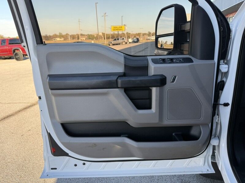 2017 Ford F-350 SRW 4x4 Cab & Chassis XL Collinsville OK