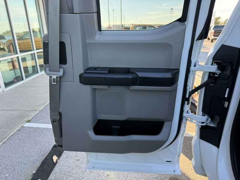 2017 Ford F-350 SRW 4x4 Cab & Chassis XL Collinsville OK