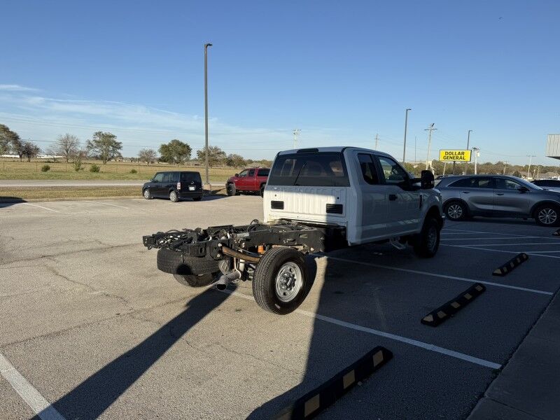 2017 Ford F-350 SRW 4x4 Cab & Chassis XL Collinsville OK