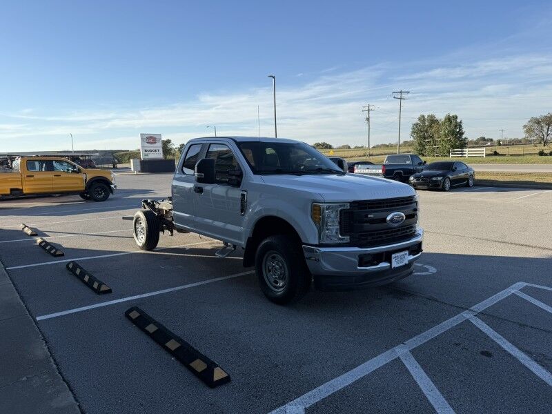2017 Ford F-350 SRW 4x4 Cab & Chassis XL Collinsville OK