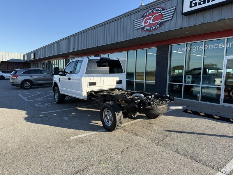 2017 Ford F-350 SRW 4x4 Cab & Chassis XL Collinsville OK
