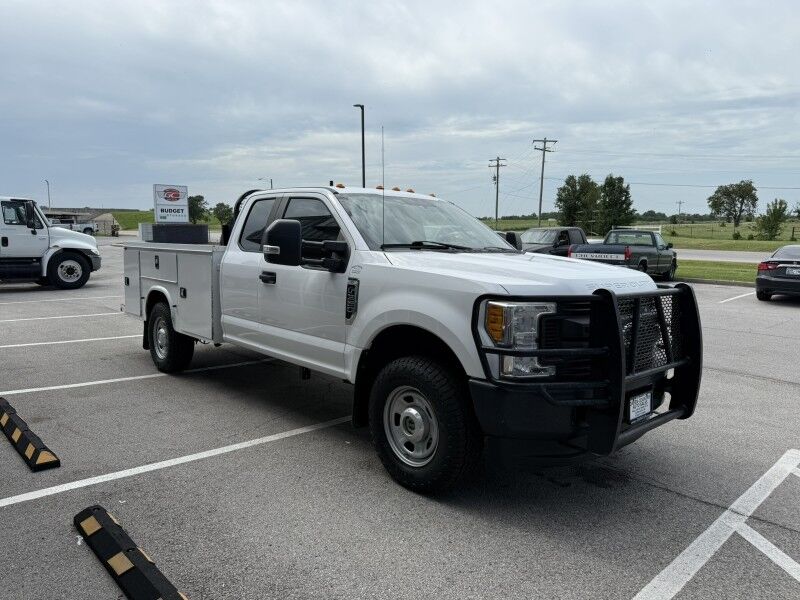 2017 Ford F-350 SRW 4x4 Utility XL Collinsville OK