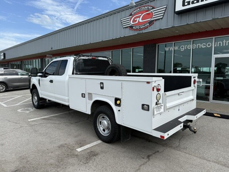 2017 Ford F-350 SRW 4x4 Utility XL Collinsville OK