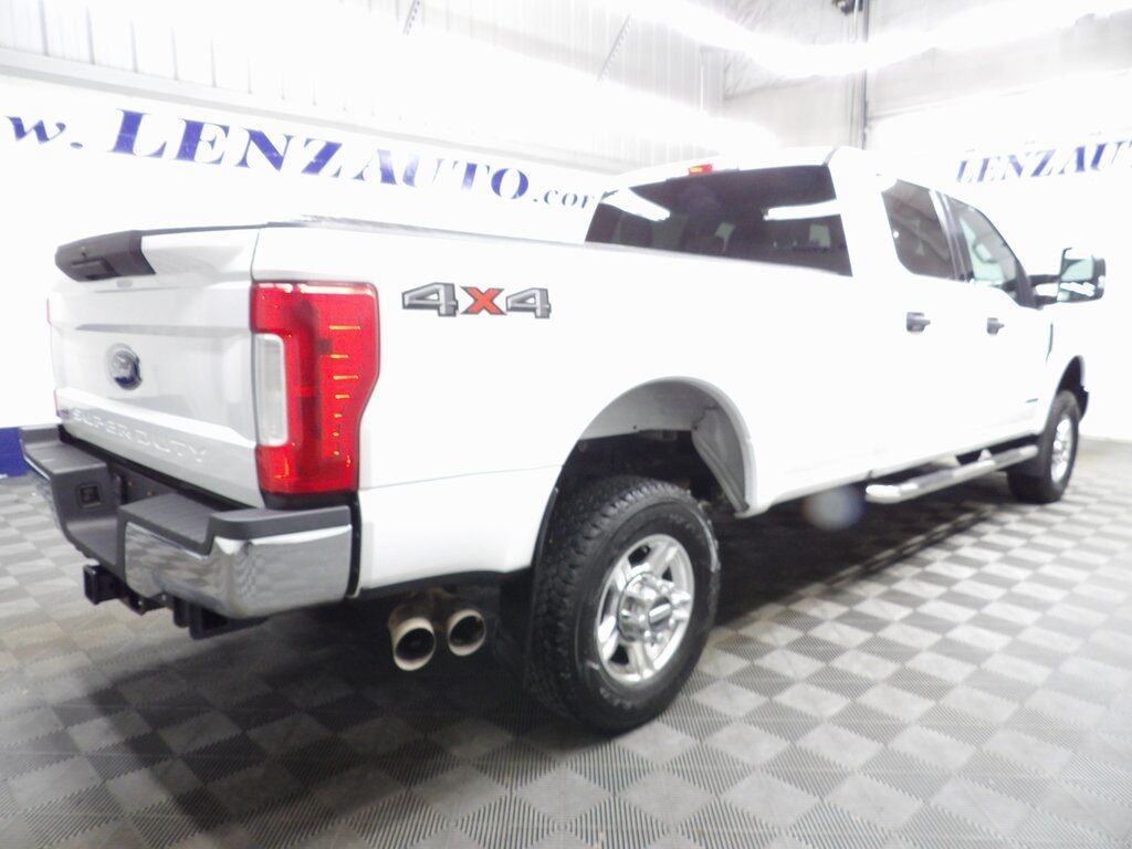 2017 Ford F-350 Super Duty 4x4 Crew Cab XLT SRW Fond du Lac WI