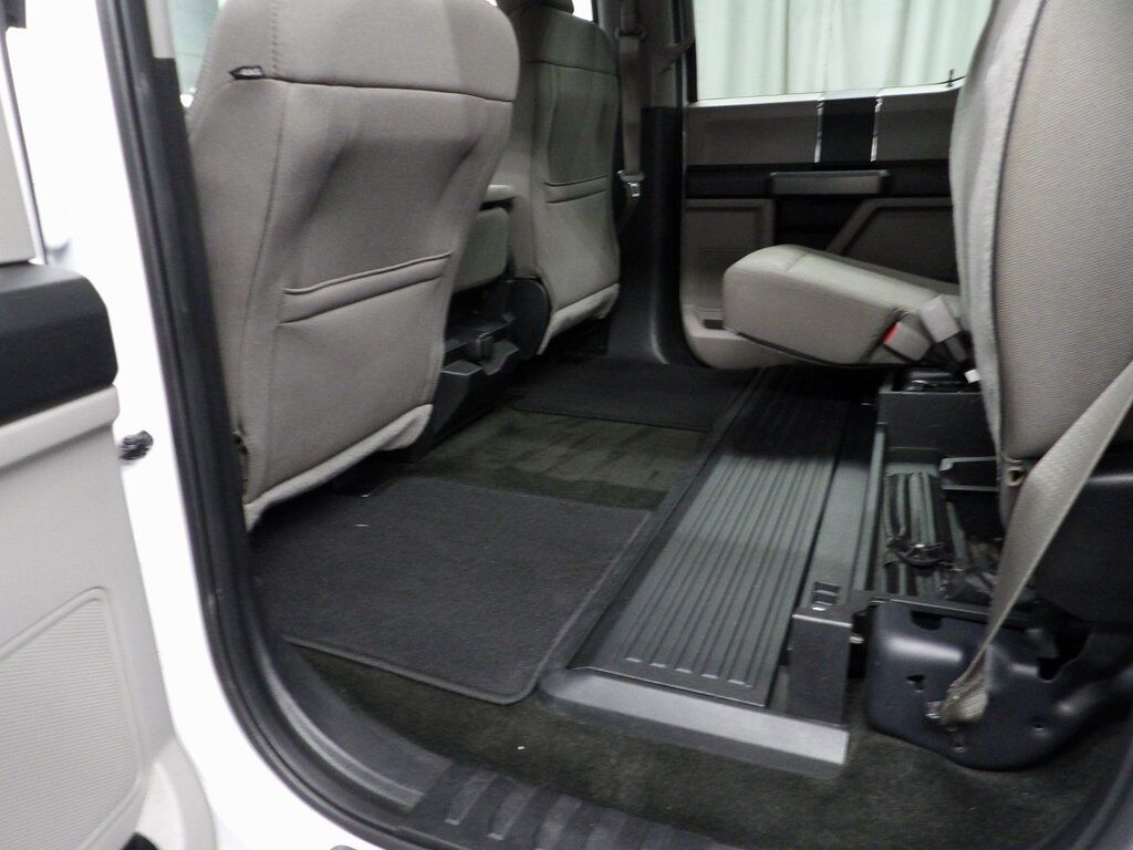 2017 Ford F-350 Super Duty 4x4 Crew Cab XLT SRW Fond du Lac WI
