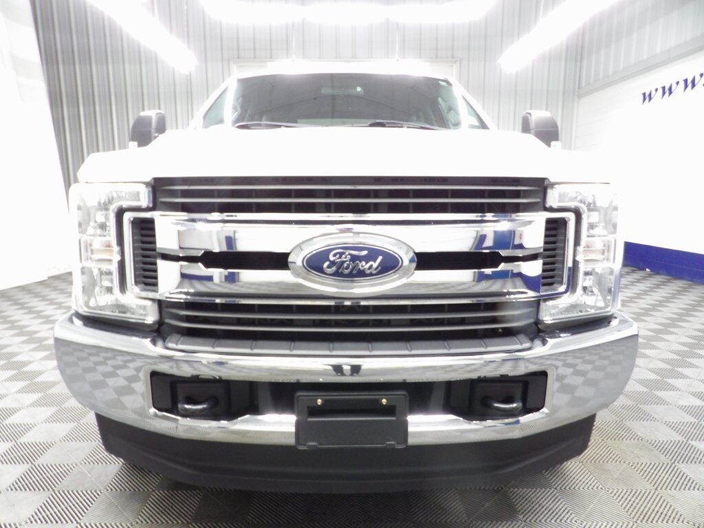 2017 Ford F-350 Super Duty 4x4 Crew Cab XLT SRW Fond du Lac WI