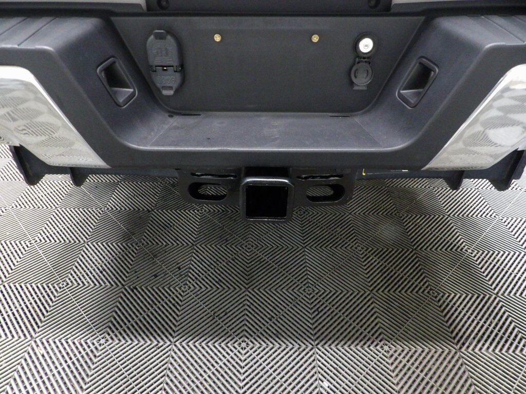 2017 Ford F-350 Super Duty 4x4 Crew Cab XLT SRW Fond du Lac WI