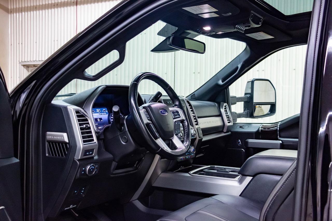 2017 Ford F-450 4x4 Crew Cab Platinum Dually Diesel Leather Roof Nav Red Deer AB