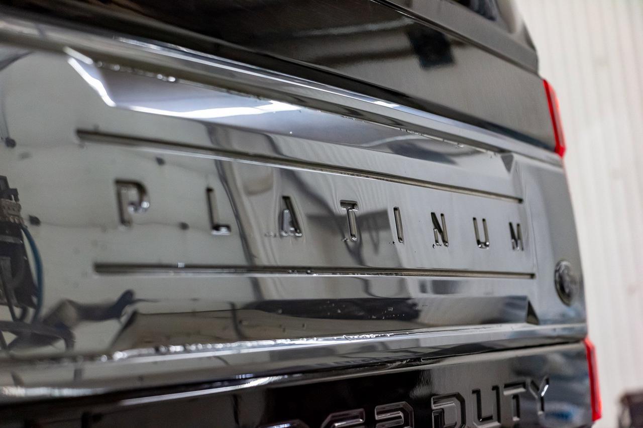 2017 Ford F-450 4x4 Crew Cab Platinum Dually Red Deer AB