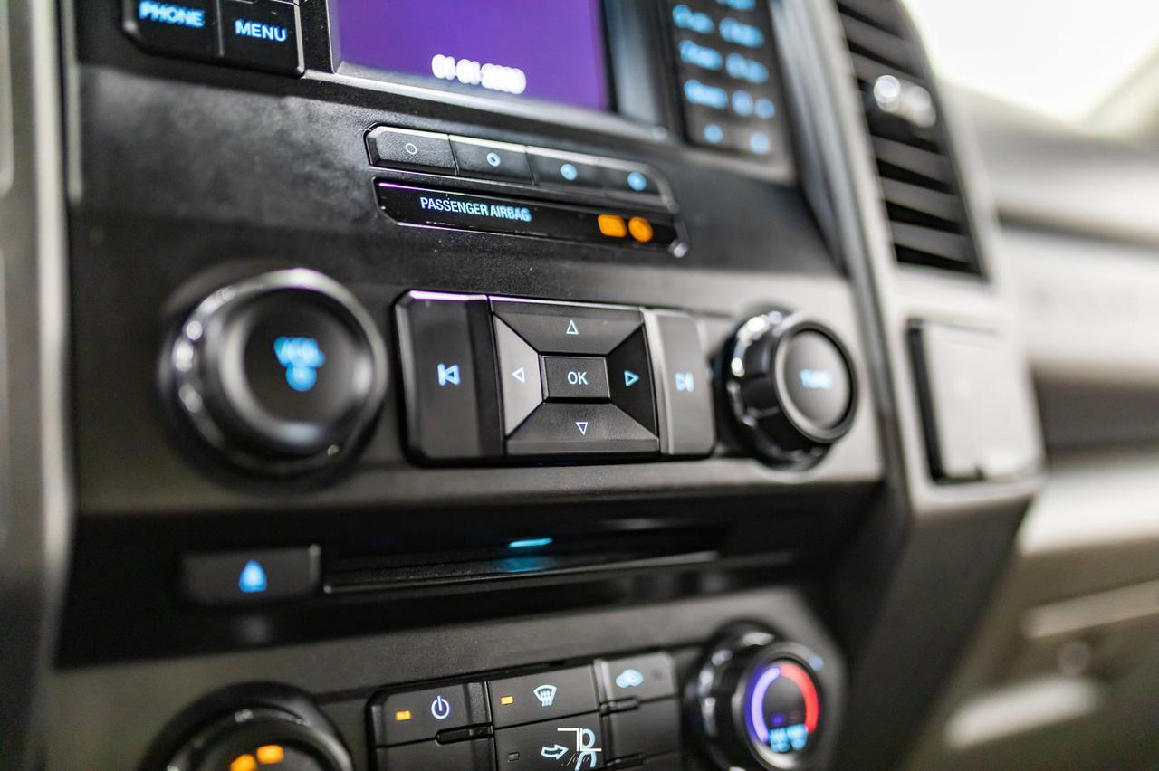 2017 Ford F-450 4x4 Crew Cab XL Dually Deck Red Deer AB