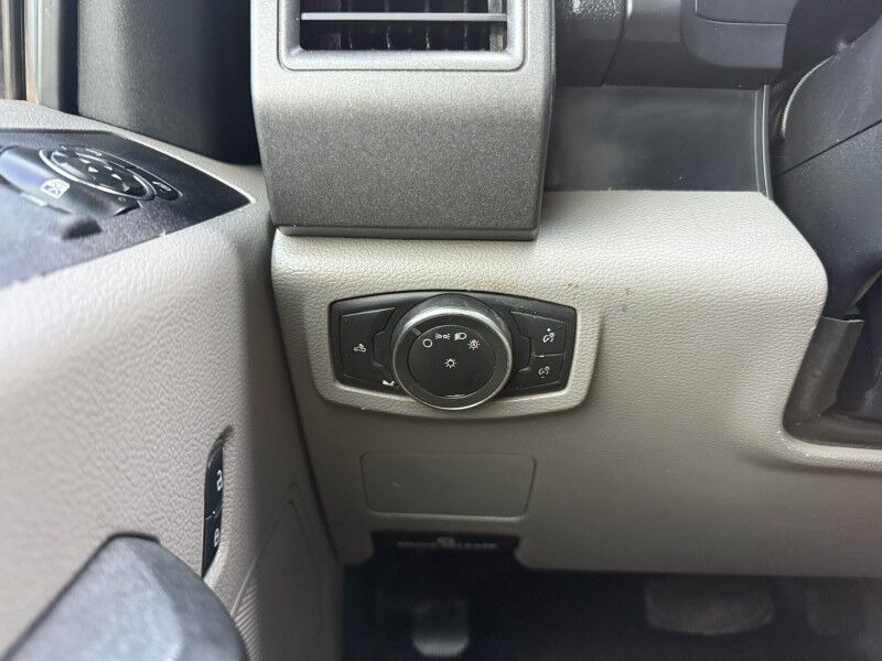 2017 Ford F-450 Diesel Utility w/ 3203 Auto Crane XL Collinsville OK