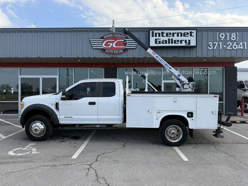 2017 Ford F-450 Diesel Utility w/ 3203 Auto Crane
