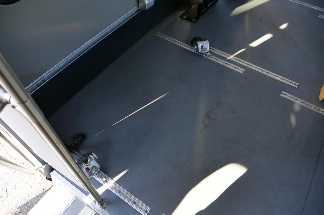 2017 Ford F-450 Super Duty Shuttle Bus / Wheelchair Accessible / DRW / DIESEL! Lincolnton NC